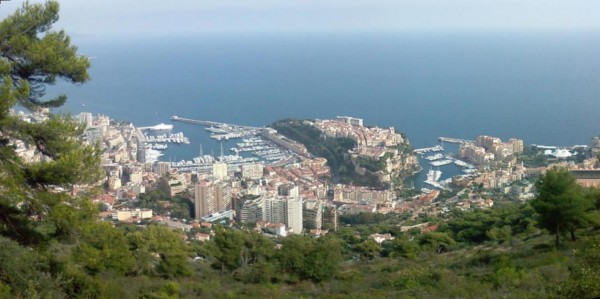 Panorama sur Monaco : Vue durant la descente