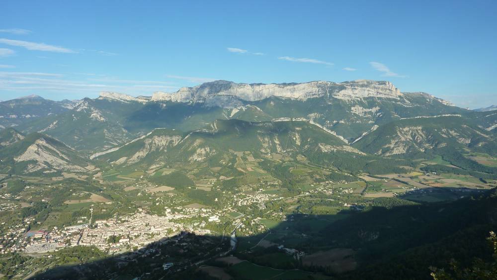 #2 balcon de Glandasse : le terrain de jeu de demain avec Die en contre bas balcon de Glandasse : le terrain de jeu de demain avec Die en contre bas