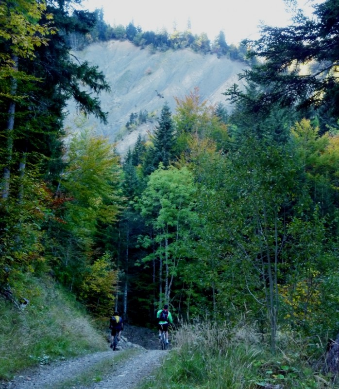 #2 Le ravin de Chamechaude : les couleurs d Le ravin de Chamechaude : les couleurs d'automnes arrivent.