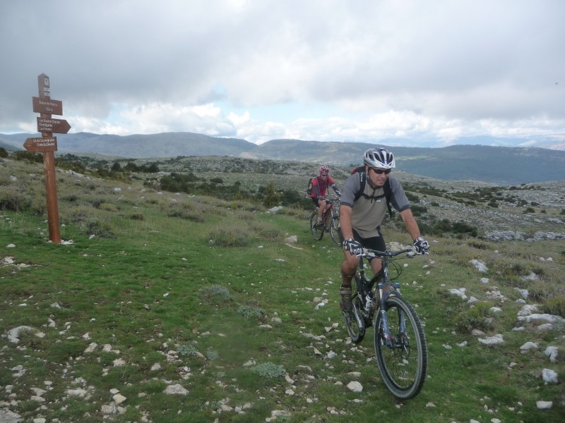 #42 les Chemins du Soleil : A la Baisse de Viériou, enfin ! reste la descente technique sur Coursegoules ! les Chemins du Soleil : A la Baisse de Viériou, enfin ! reste la descente technique sur Coursegoules !