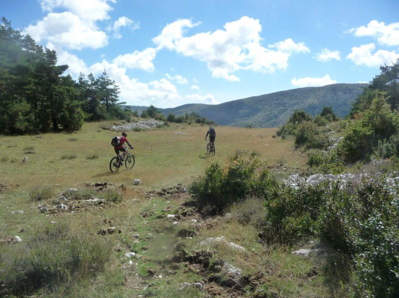 les Chemins du Soleil : En direction de la Baisse de Viériou !