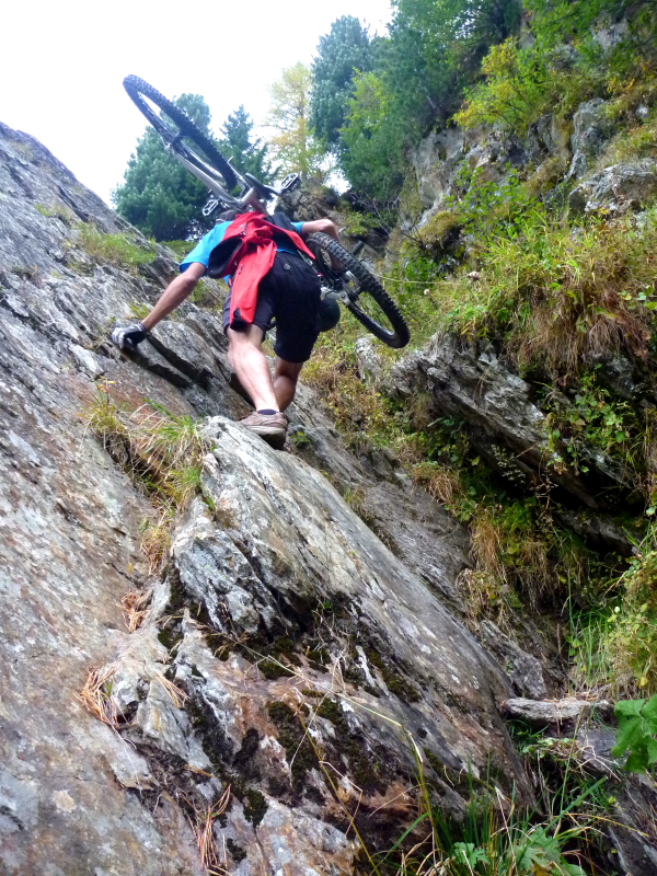 #4 Ca rigole au portage : mais sur autant de D+ à la fin ça rigole moins Ca rigole au portage : mais sur autant de D+ à la fin ça rigole moins