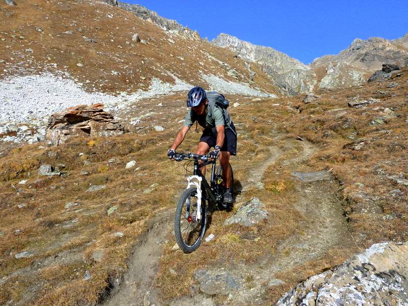 #8 Lac du Toûno : Un poil cassant sous le lac Lac du Toûno : Un poil cassant sous le lac