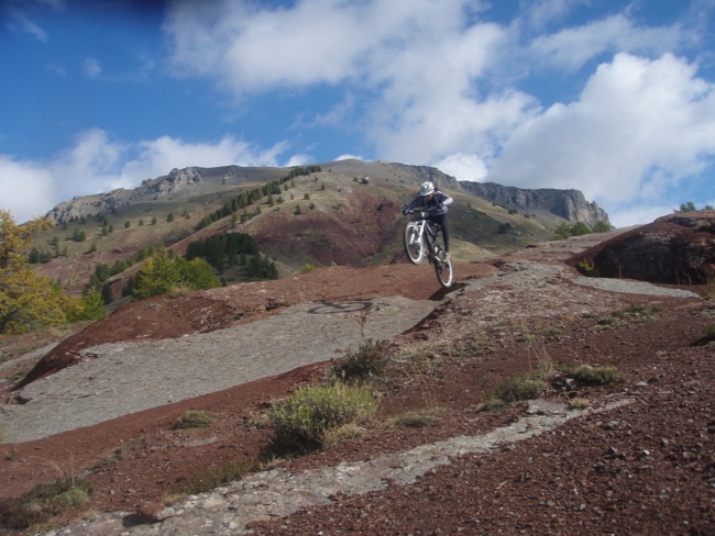 #14 Mais tu vas le garder au sol ce vélo ?????????? Mais tu vas le garder au sol ce vélo ??????????