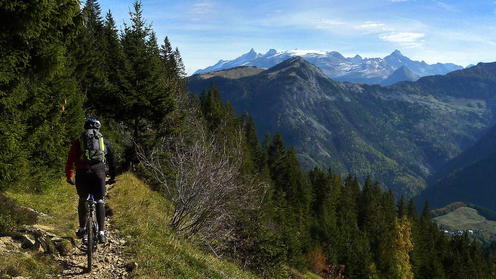 Grenonière : début de la 1ere descente sous l'oeil de la Meije et du Rateau