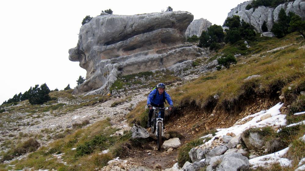 #10 Marche : le sentier est vraiment sympa pour le VTT Marche : le sentier est vraiment sympa pour le VTT