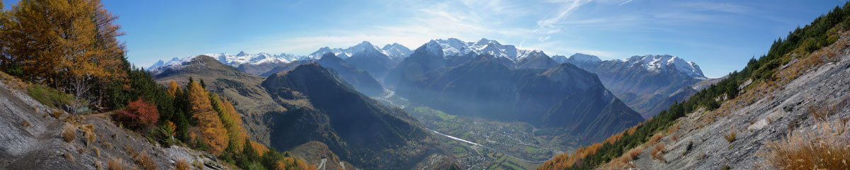 #11 Panoramique vers l Panoramique vers l'Oisans : Panoramique aux couleurs d'Oisans