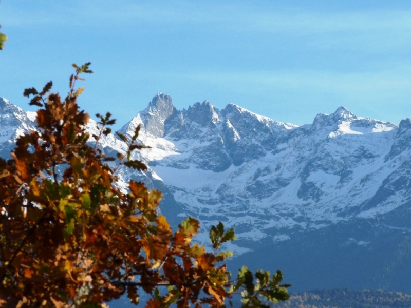 #8 Zoom : sur les Trois Pics le Belledonne. Zoom : sur les Trois Pics le Belledonne.