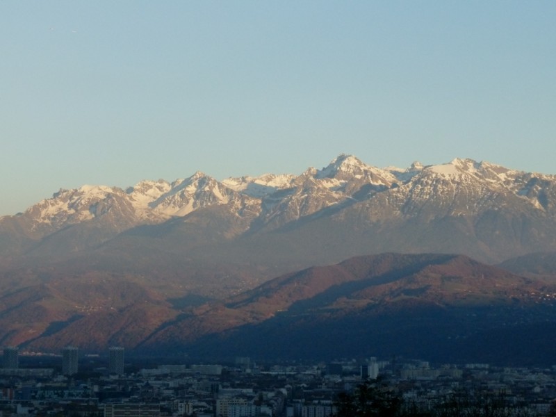#11 Belledonne : petit zoom sur quelques sommets emblématique de Grenoble. Belledonne : petit zoom sur quelques sommets emblématique de Grenoble.
