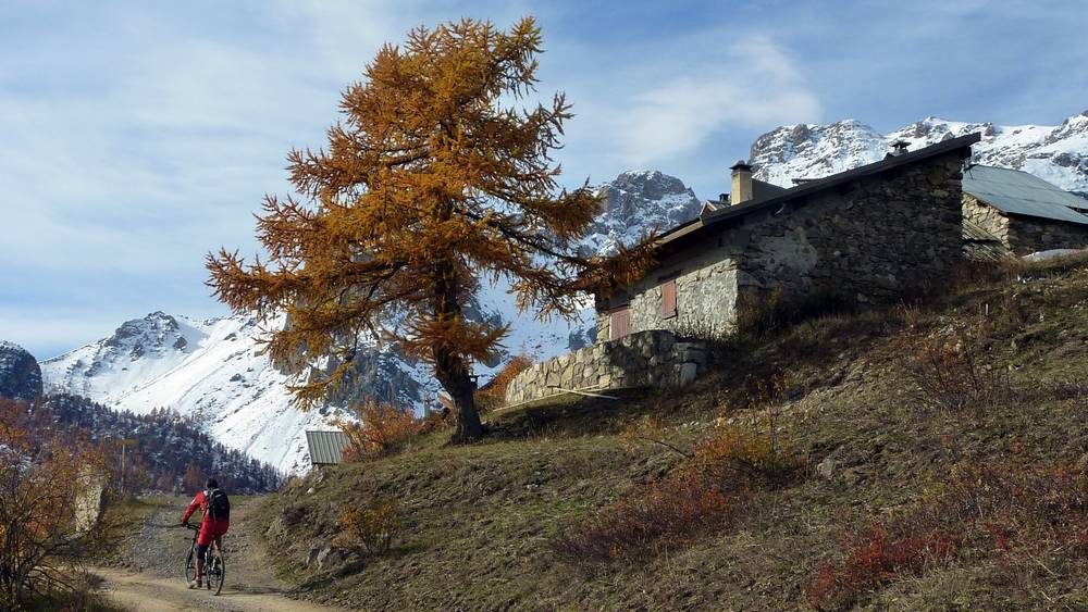 Torrent de Sachas : arrivée à Ratiere, hameau magnifique