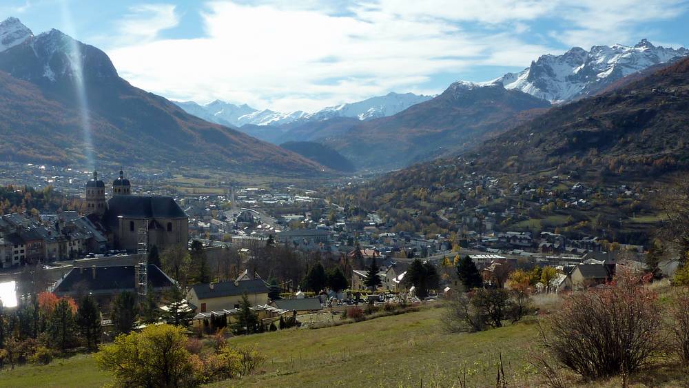 #1 Briançon : dans le 05, les clochers lancent des flammes !! Briançon : dans le 05, les clochers lancent des flammes !!