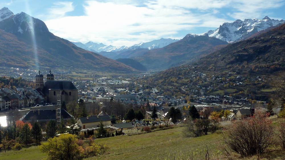 Briançon : dans le 05, les clochers lancent des flammes !!