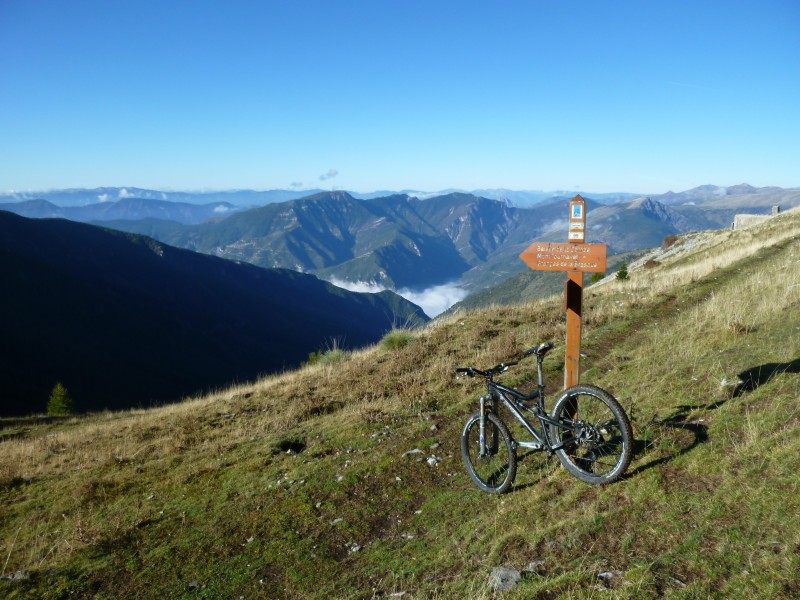 #1 Col des 2 Caires : Juste le son des moutons au lointain .. Col des 2 Caires : Juste le son des moutons au lointain ..