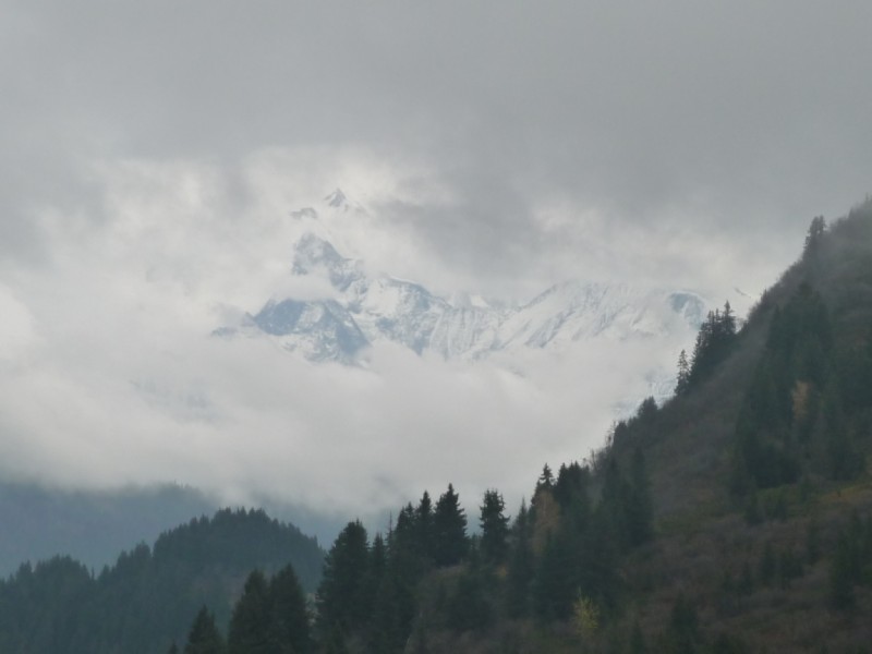 massif du MBt : Massif du Mont-Blanc dans les brumes