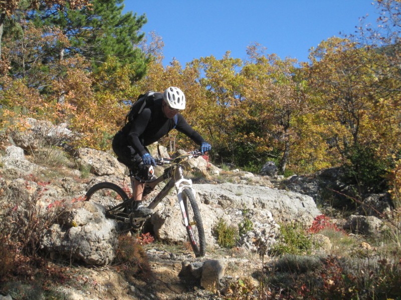 Le Ded : Dans la magnifique descente sur Puget-Rostang (photo siggle)