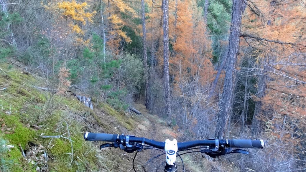 Descente de Pré Rata : Fin zipante, mais toujours excellente dans une ambiance...