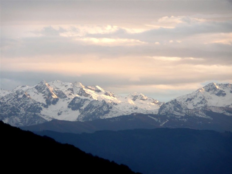 #8 belledonne : belle lumière là bas aussi belledonne : belle lumière là bas aussi
