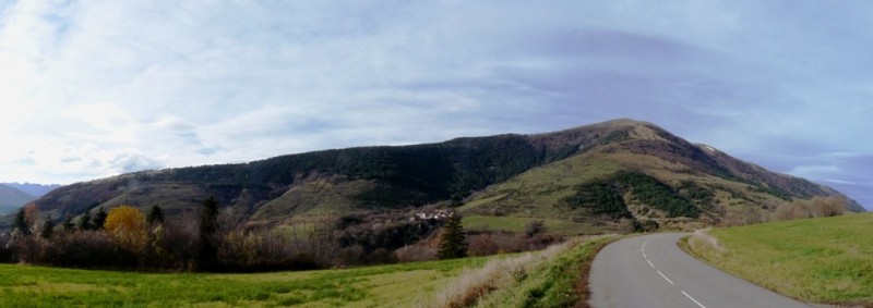 #4 La Peyrousse : vue d La Peyrousse : vue d'ensemble de la descente.
