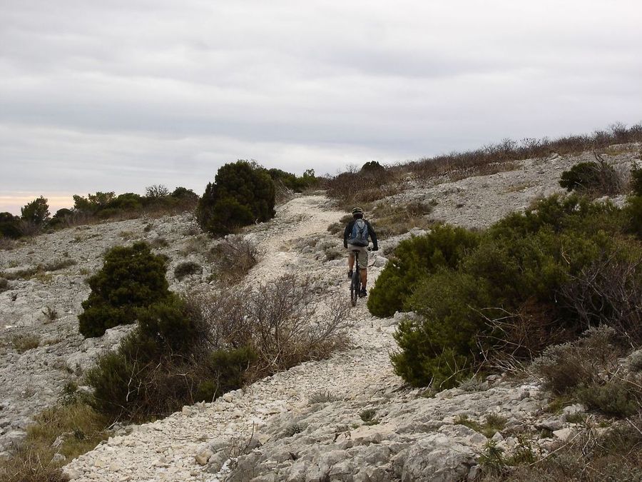 #8 Sentier ludique : Entre la crête de l Sentier ludique : Entre la crête de l'Estret et le Cap Gros, une portion bien sympa!