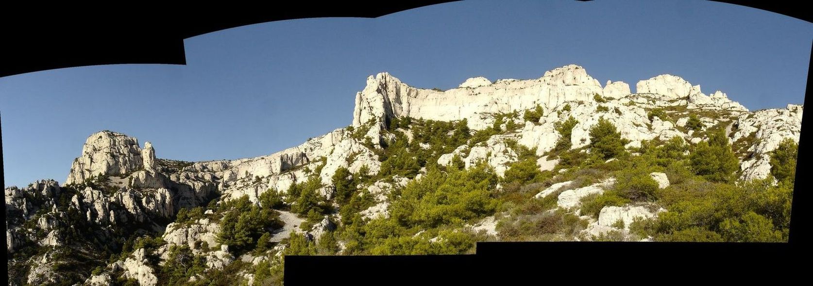 Panorama cirque des Walkyries : Endroit sympa pour grimper en T-shirt en janvier...