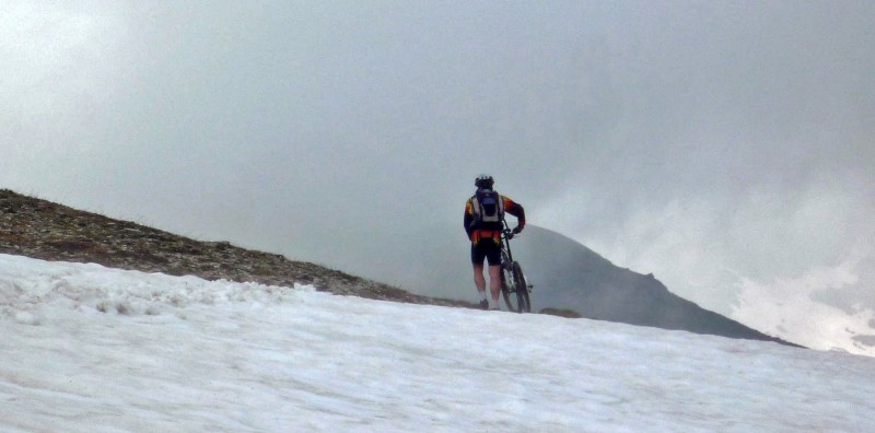 Colle Sibolet : Arrivée au col entre la Punta Sibolet et le Monte Pelvo