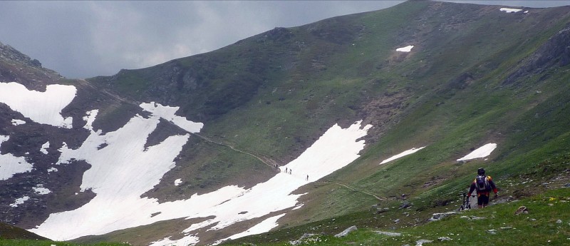 Vallone Miniera : Courte remontée au col pour sortir du Vallone Miniera