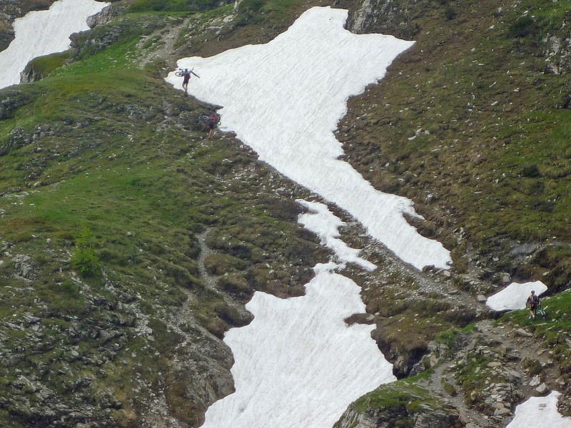 Colle Intersile : Première portion du long portage qui nous a permis de rejoindre le colle Intersile