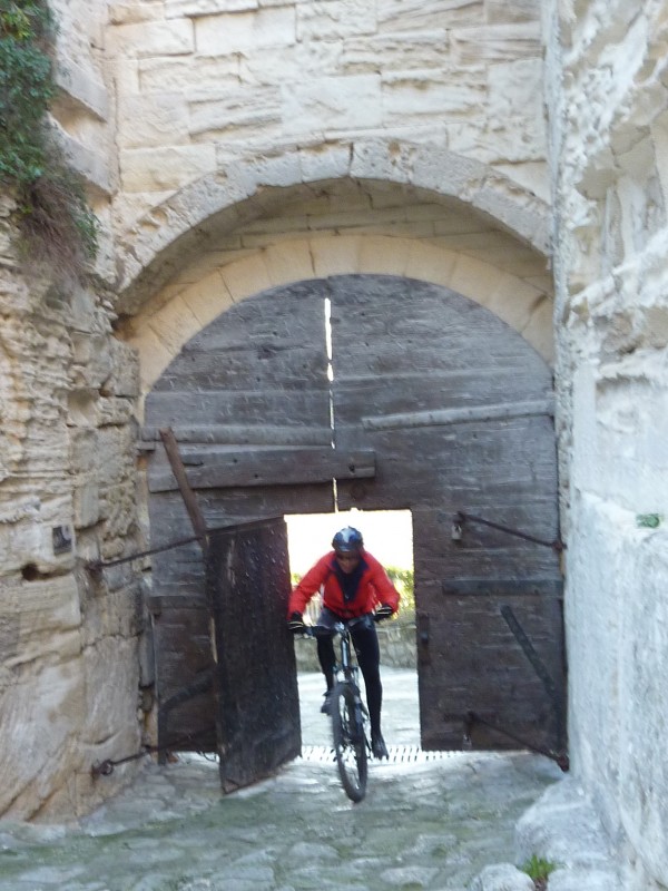 #5 Entrée dans les Baux : Journée portes ouvertes !!! Entrée dans les Baux : Journée portes ouvertes !!!