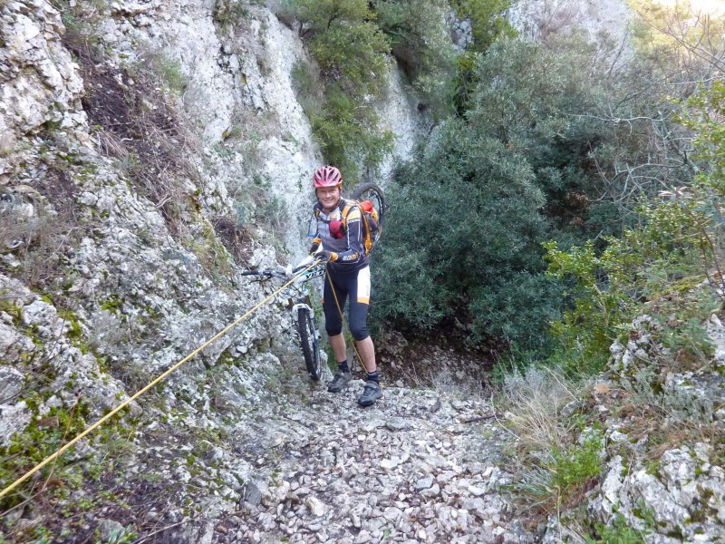 #2 Un petit rappel ? : Petit ressaut au milieu du Vallon de Sanguinette Un petit rappel ? : Petit ressaut au milieu du Vallon de Sanguinette