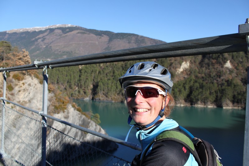 #6 Tout sourire : sur la passerelle Tout sourire : sur la passerelle