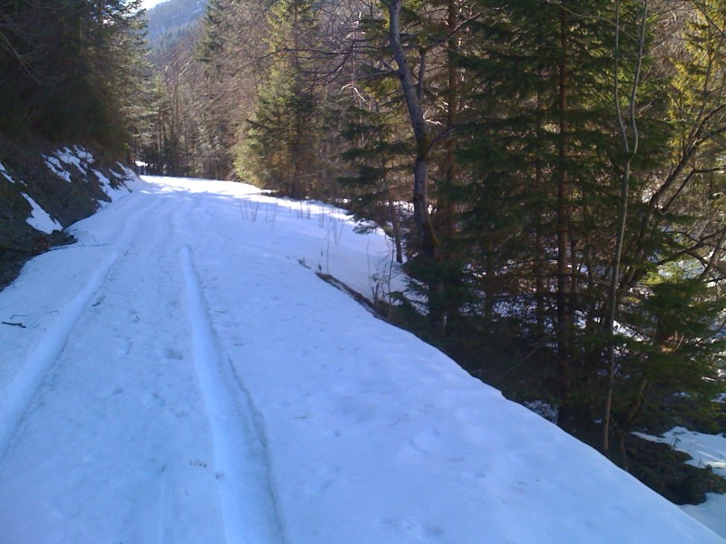 Route du Col de Chérel : Route enneigée