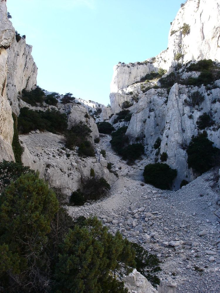 #7 Vallon de la Fenêtre : vu du bas: pierrier! Vallon de la Fenêtre : vu du bas: pierrier!