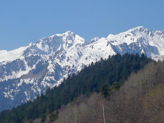 #2 Chaîne de la Lauzière : Montée aux grands darbeleys, vue sur le massif de la Lauzière Chaîne de la Lauzière : Montée aux grands darbeleys, vue sur le massif de la Lauzière