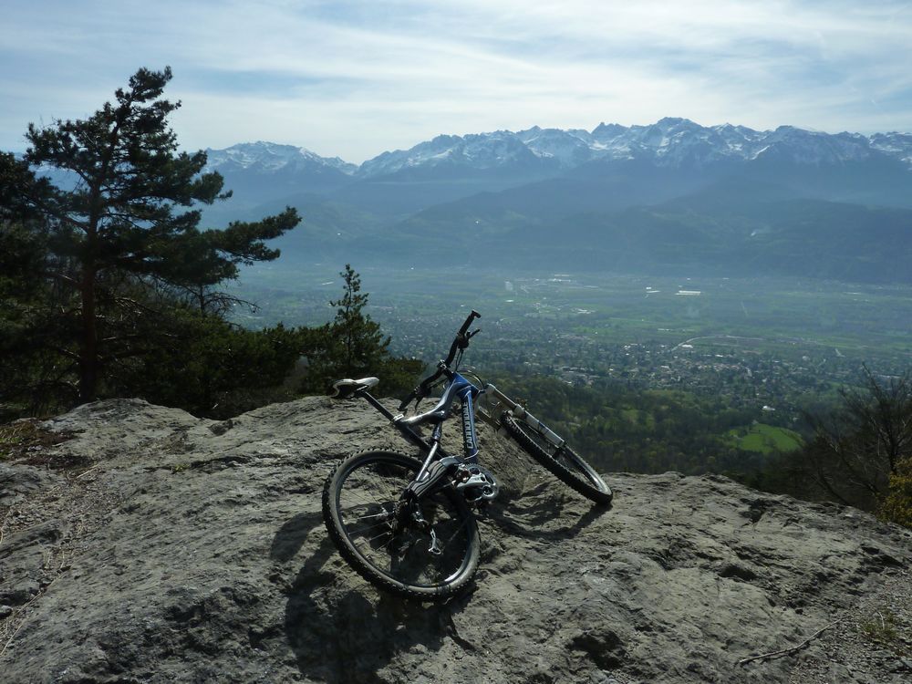 #6 Grésivaudan : vue du sommet de Pierre Grosse Grésivaudan : vue du sommet de Pierre Grosse