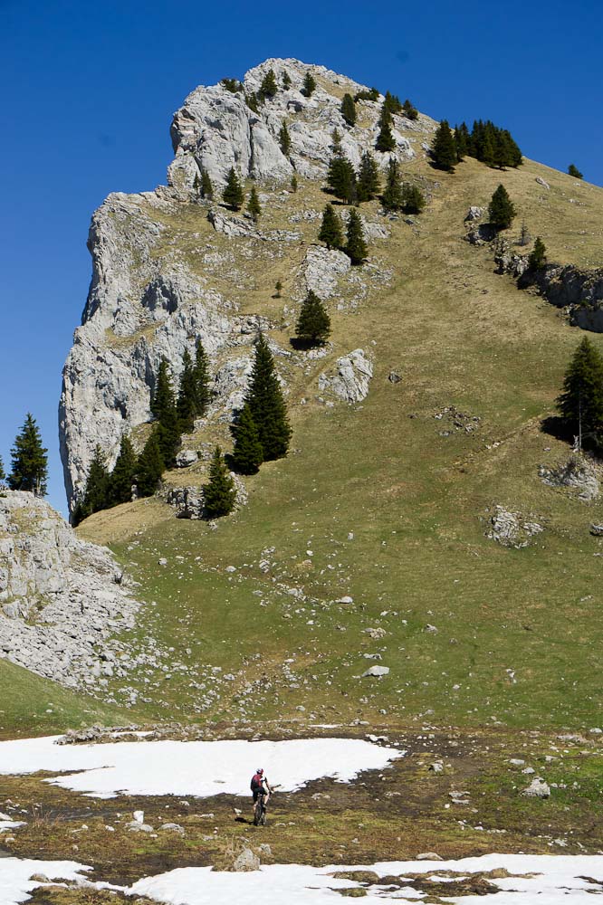#13 Sous Roche Parnal : vers le Col du Cable Sous Roche Parnal : vers le Col du Cable