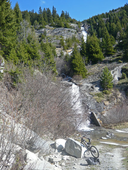 #1 Cascade : Piste du Riamet, cascade Cascade : Piste du Riamet, cascade