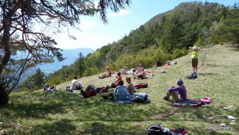 Col de Ménil : 1 nid
de sympathiques randonneuses du 04