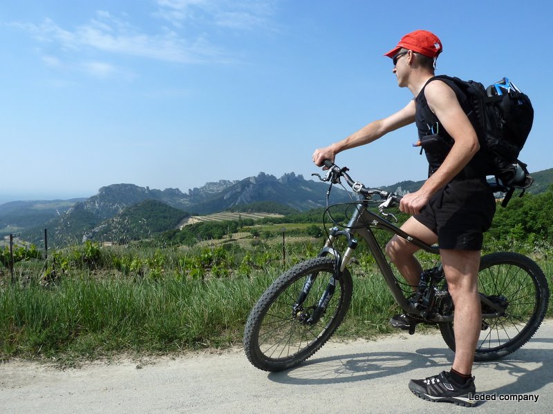 Chateau Neuf Retordier : Fontra pose en Dentelles :)