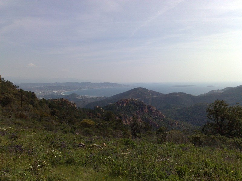 #1 Baie de Cannes : Depuis les contreforts du Sommet Pelet. Baie de Cannes : Depuis les contreforts du Sommet Pelet.