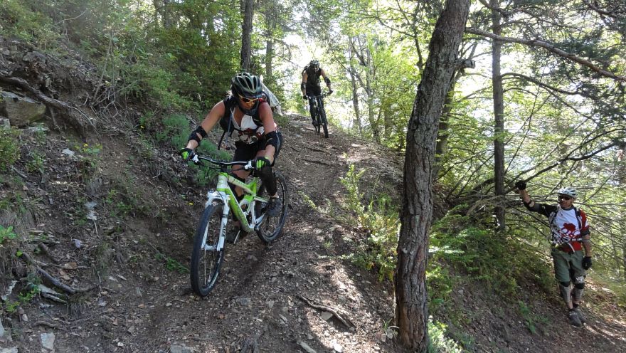 #6 Descente du GR93 : Une valeur sure avec des épingles rapides ! Descente du GR93 : Une valeur sure avec des épingles rapides !