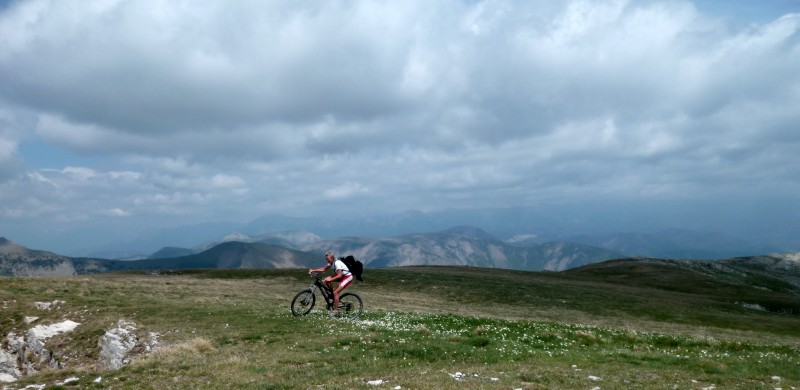 #27 Les Monges : Ride au sommet . Les Monges : Ride au sommet .