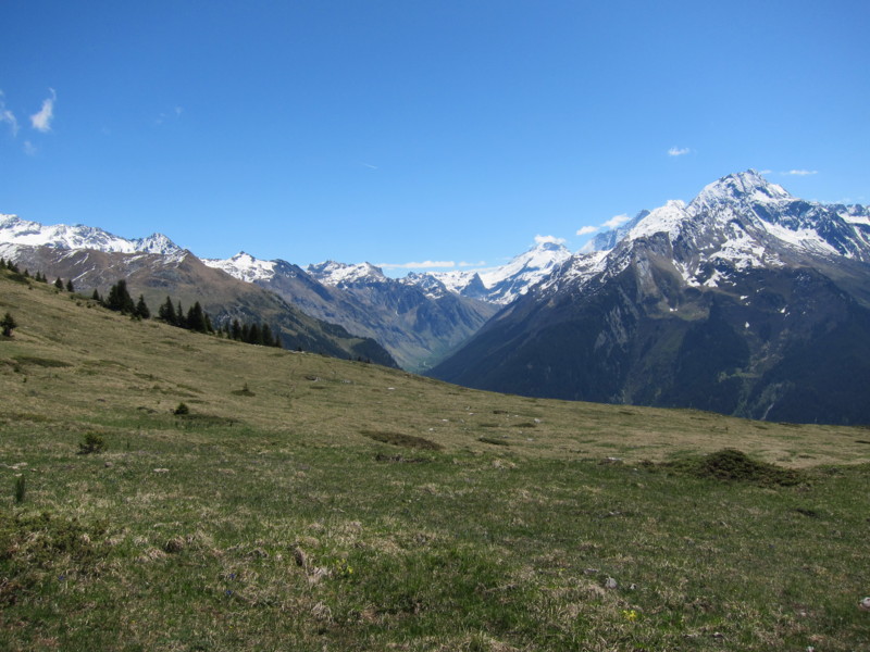 #4 Vue grand large : l Vue grand large : l'arrivée à la croix et une vue au top!