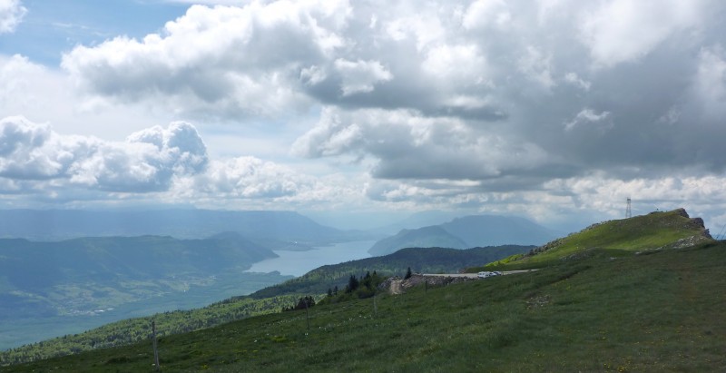 Grand Colombier : La vue depuis le sommet sur le lac du Bourget