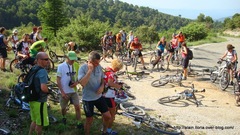 #5 Montée de la première boucle : Petite pause dans la montée Montée de la première boucle : Petite pause dans la montée