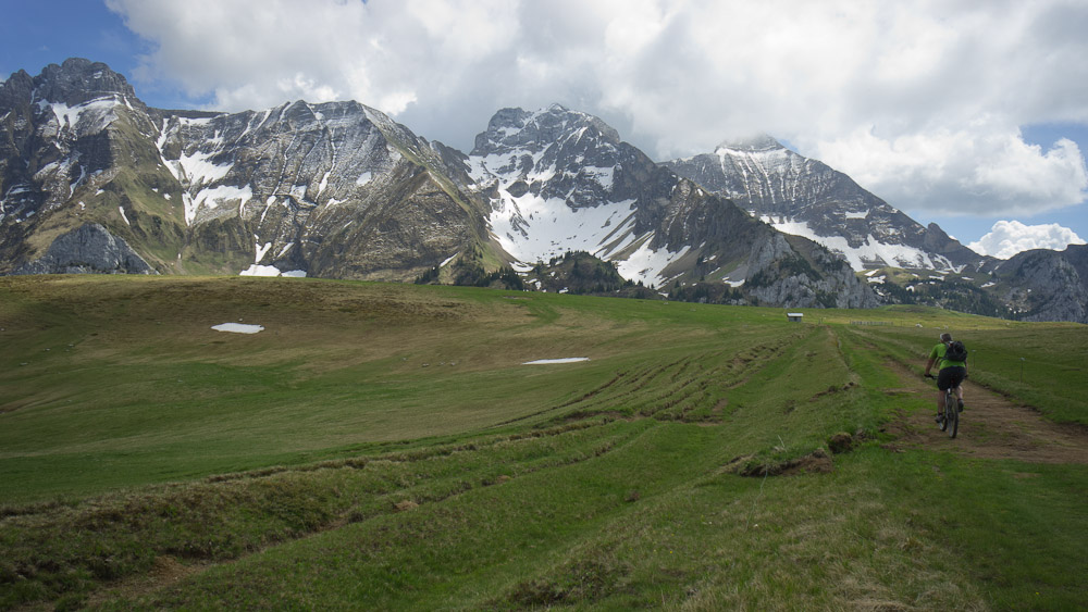 Col de Cenise : Balafrasse et Jallouvre platrés de ce We