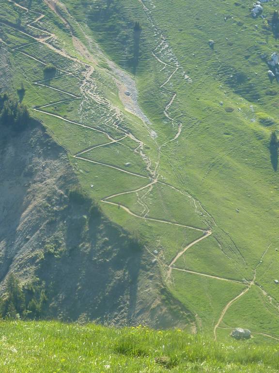 #5 Epingles : au dessus du col des Ayes, elles n Epingles : au dessus du col des Ayes, elles n'attendent que mes roues