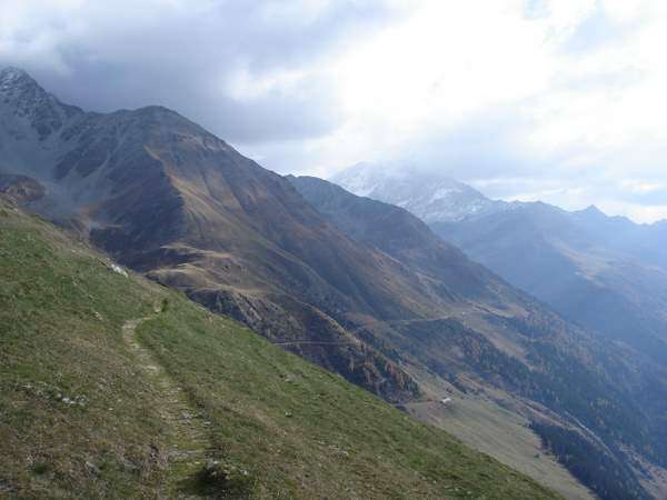 Val d'Entremont : Vue vers le Mt Vélan et le Grand St Bernard depuis le Coeur