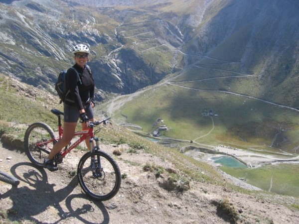 Refuge Scarfiotti : Vue plongeante sur le refuge Scarfiotti