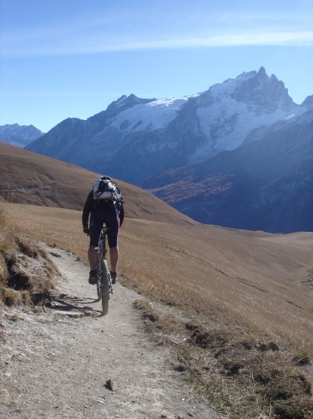 #4 Yvon : Descente sur le Chazelet Yvon : Descente sur le Chazelet