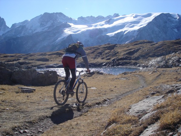 #3 Jan en action : Petite boucle inévitable par les lacs. Jan en action : Petite boucle inévitable par les lacs.